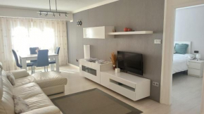 Ohana, Apartamento-PARKING PRIVADO GRATIS-CENTRICO-WIFI-ASCENSOR-SIN CUESTAS-82m2